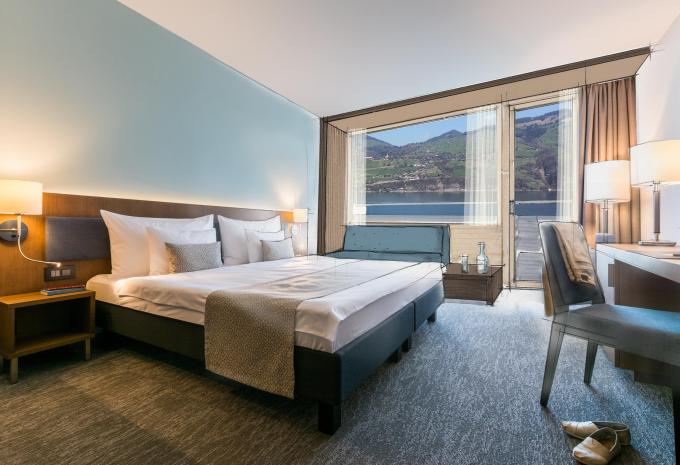 Beispiel Doppelzimmer Balkon Neubau Seeseite