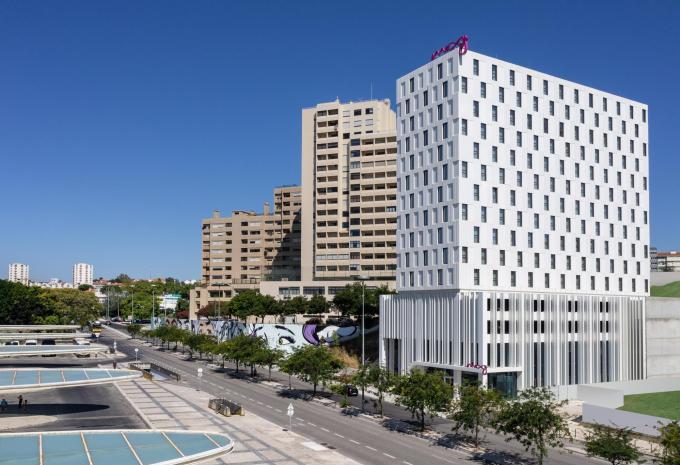 Lisbona - Tour della città con giro in barca al tramonto