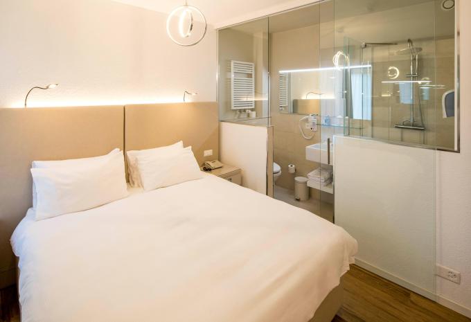 Zimmerbeispiel Doppelzimmer Standard Innenhofblick Zimmerbeispiel Doppelzimmer Standard Innenhofblick