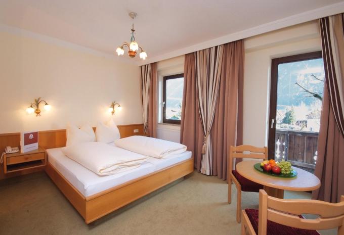 Zimmerbeispiel, Doppelzimmer Zimmerbeispiel, Doppelzimmer