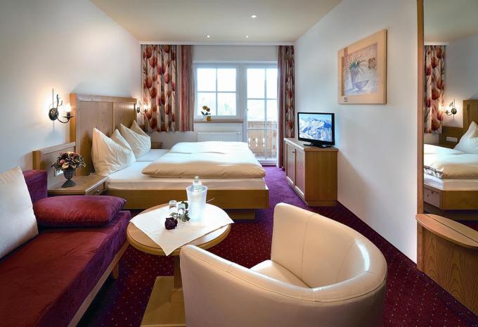 Esempio di camera, camera quadrupla “balcone o terrazza”