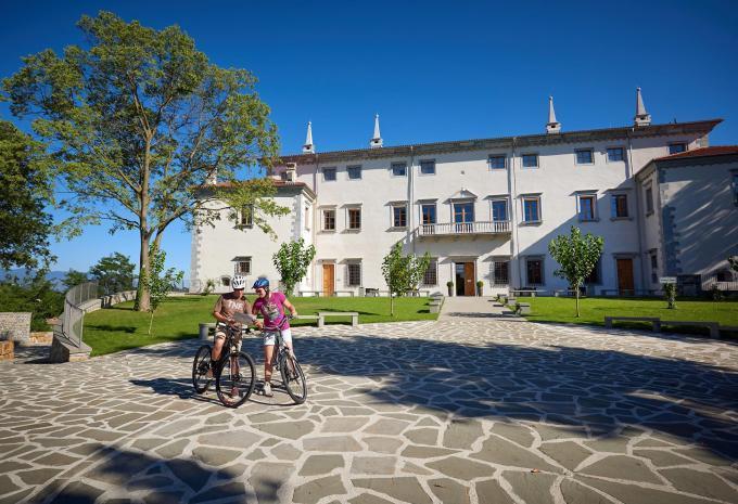 Durch Sloweniens mediterrane Weingärten - Velotour