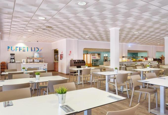 Fergus Club Carema Splash