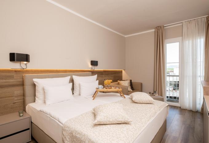 Esempio di camera, camera doppia con vista sull'atrio