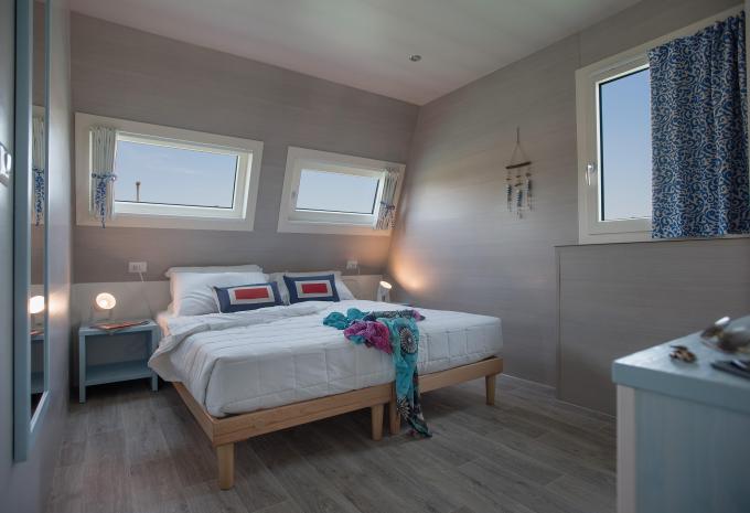 Beispielbild, Hausboot «River»