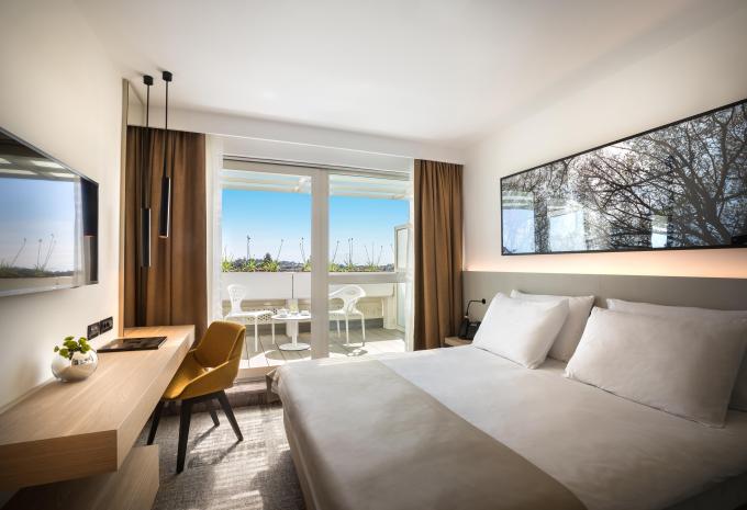 Exemple de chambre, chambre double «Superior balcon B2» Exemple de chambre, chambre double «Superior balcon B2»