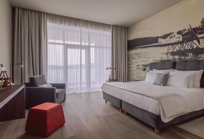 Esempio di camera, camera doppia Deluxe con balcone e vista mare