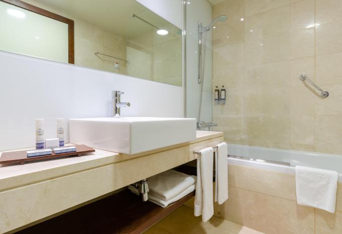 Hotel Olissippo Oriente / Zimmerbeispiel