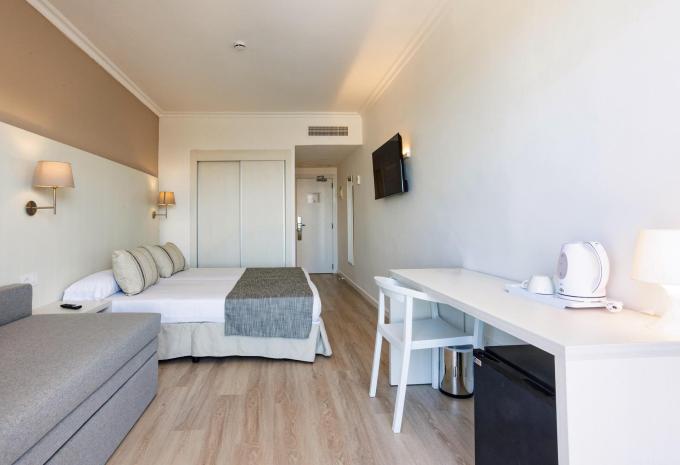 Hotel Minura Sur Menorca / Zimmerbeispiel