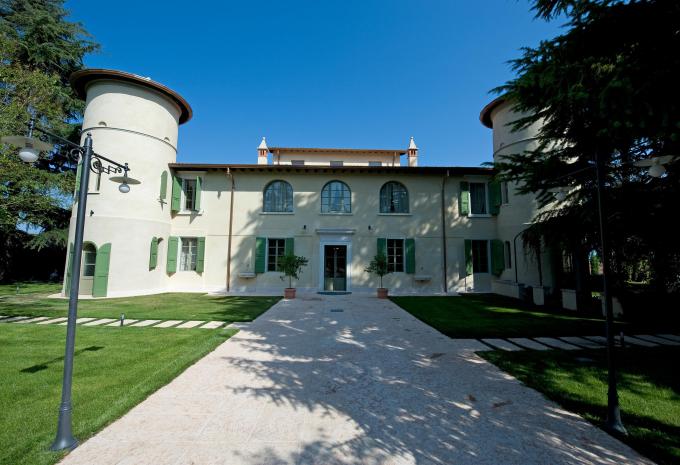 Hotel RELAIS Corte Cavalli****