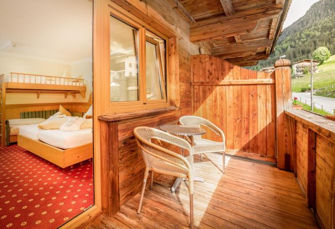 Zimmerbeispiel: Familienzimmer Balkon Zimmerbeispiel: Familienzimmer Balkon
