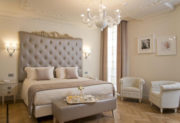 Esempio di camera, camera doppia (DZ) Deluxe Esempio di camera, camera doppia (DZ) Deluxe