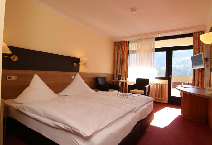 Esempio di camera, camera doppia comfort con balcone Esempio di camera, camera doppia comfort con balcone