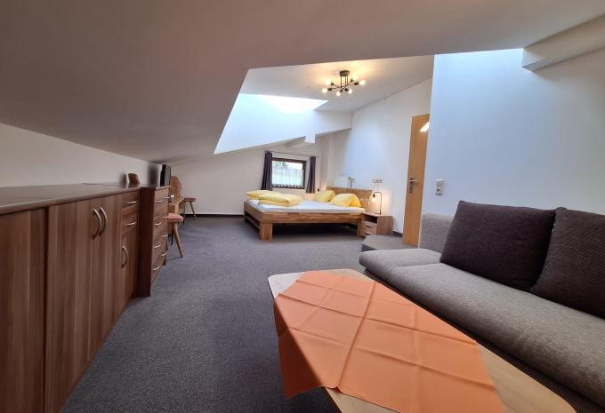 Exemple de chambre : chambre supérieure à plusieurs lits