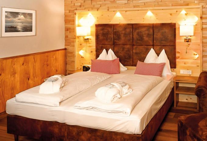 Zimmerbeispiel: Suite Comfort Balkon Bergkristal Zimmerbeispiel: Suite Comfort Balkon Bergkristal