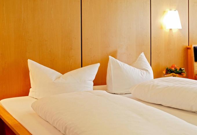 Exemple de chambre, chambre double (CD) Standard Balcon «Montafon»