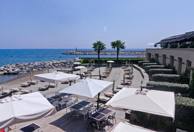 Hotel Riviera dei Fiori****