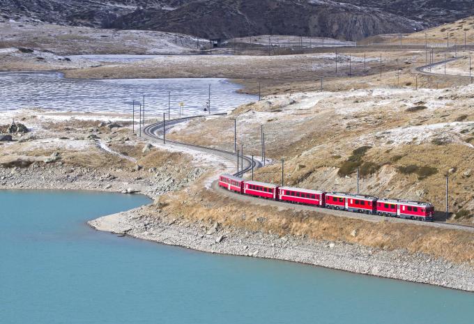 Magie hivernale dans le Glacier & Bernina Express - Circuit en train