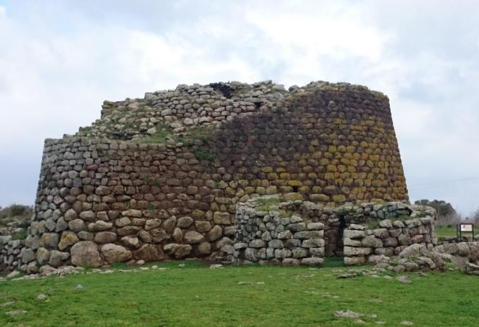 Nuraghe Losa