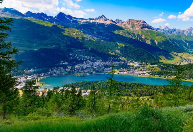 Con il Bernina Express dai ghiacciai alle palme - Tour in treno