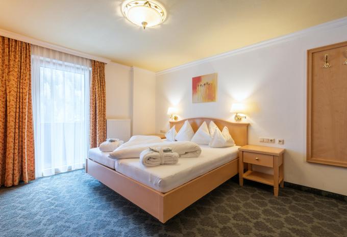 Exemple de chambre, chambre double Classic avec lit supplémentaire