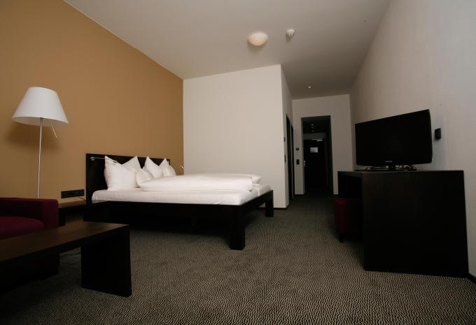 Zimmerbeispiel, Doppelzimmer Balkon «Palüd»