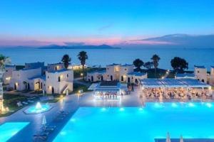 Aeolos Beach Hotel****