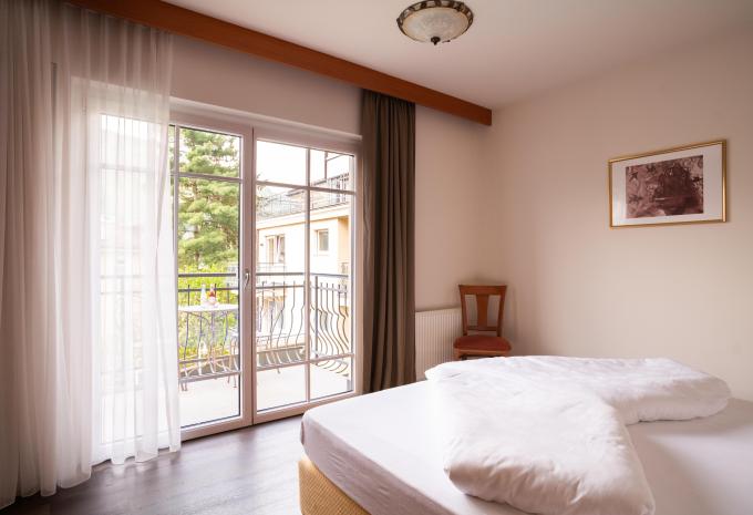 Zimmerbeispiel, Doppelzimmer (DZ) «Standard Balkon/Terrasse Flair»