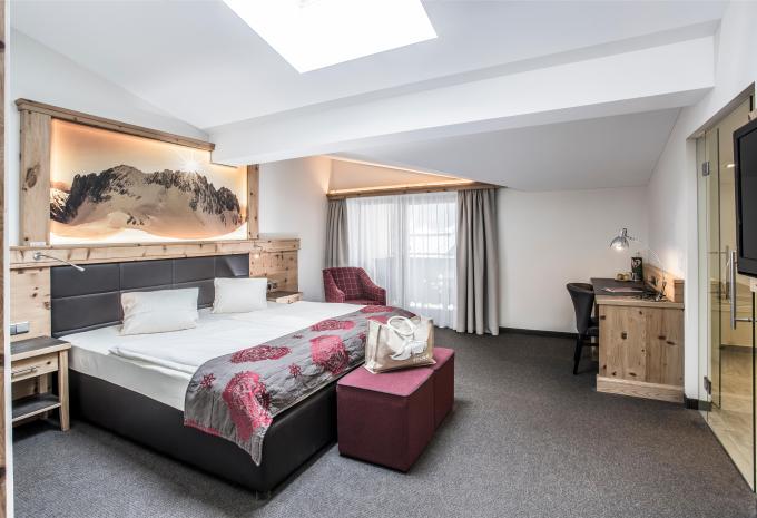 Esempio di camera, camera doppia Comfort con balcone "Elisabeth"