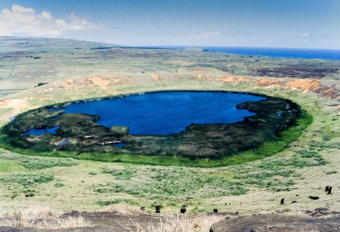Lac de cratère, île de Pâques