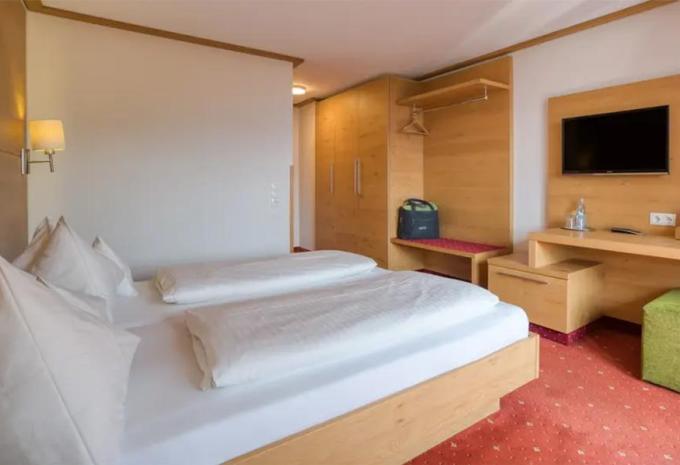 Zimmerbeispiel, Standard Einzelzimmer Balkon