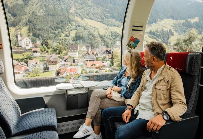 Gotthard Panorama Express