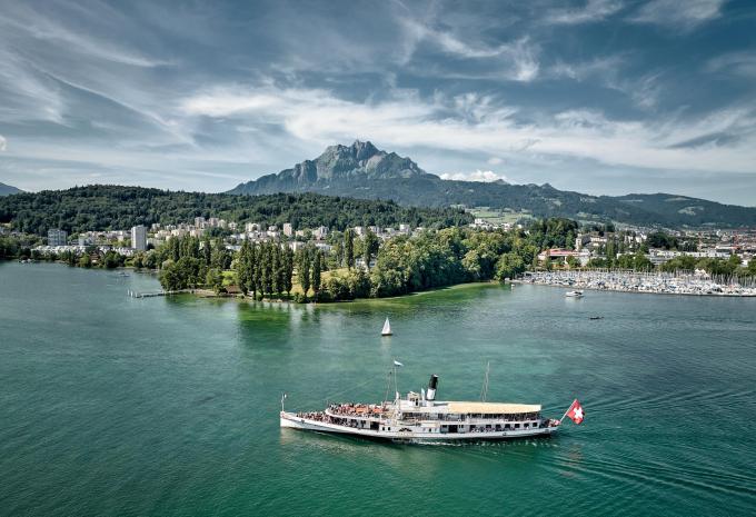 Gotthard Panorama Express