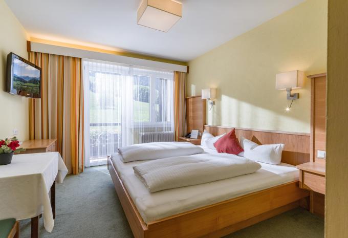 Zimmerbeispiel Doppelzimmer „Classic Balkon“