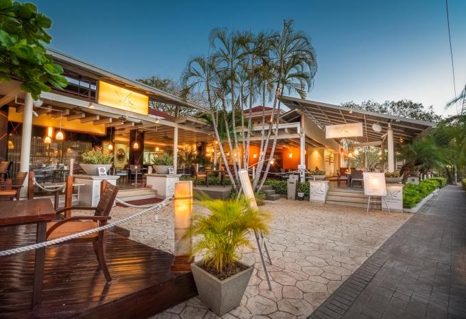 Tamarindo Diria Beach Resort