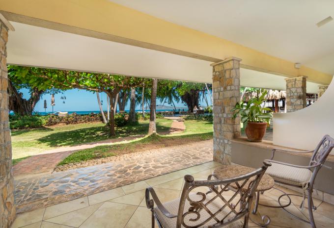 Tamarindo Diria Beach Resort