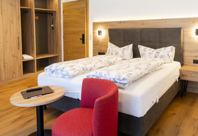 Zimmerbeispiel, Familienzimmer Deluxe Balkon "Extra 2-4"