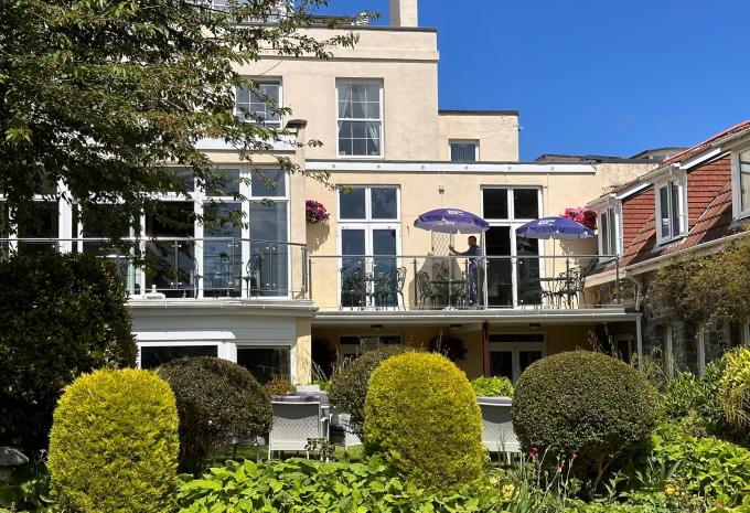 Aussenansicht Hotel Pandora