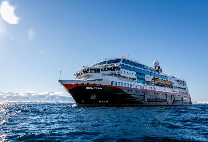 MS Midnatsol