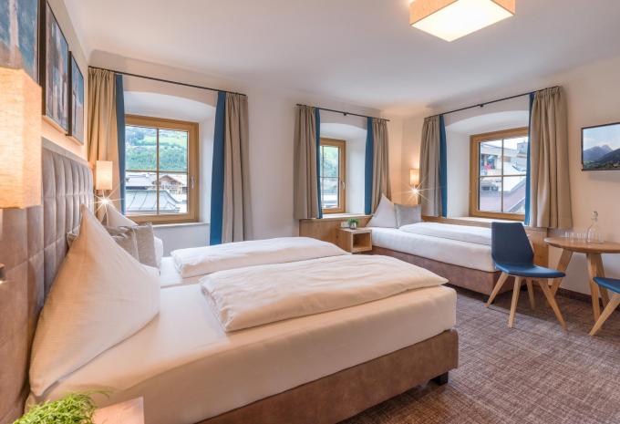 Zimmerbeispiel, Dreibettzimmer Standard Berg Glück