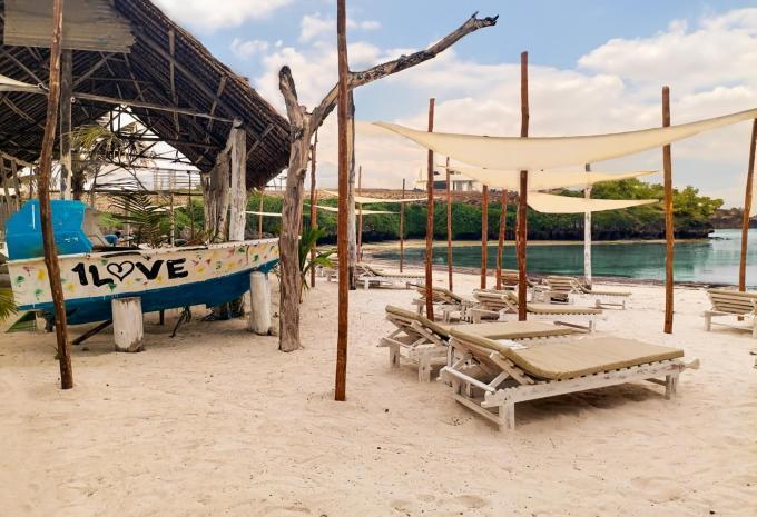 Hotel Lion Beach Resort