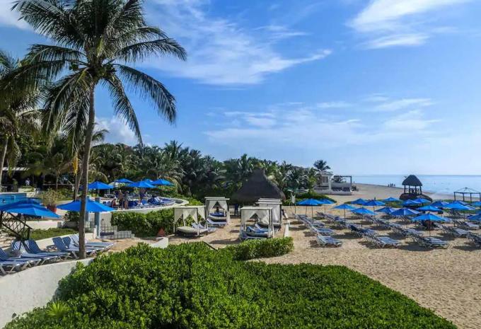 The Reef Playacar Beach Resort & Spa