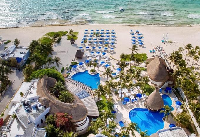 The Reef Playacar Beach Resort & Spa
