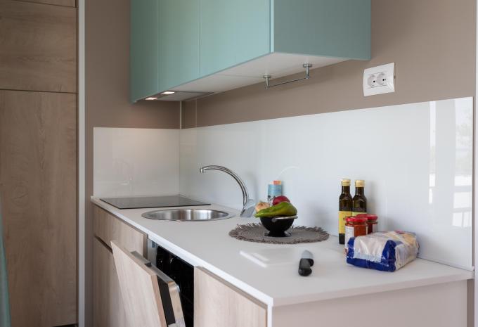 Esempio di Suite Familiare Mobile Home Maxicaravan con terrazza