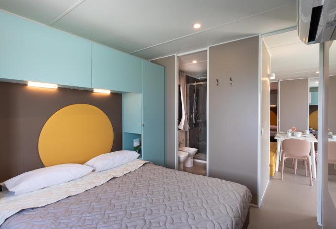 Esempio di Suite Familiare Mobile Home Maxicaravan con terrazza