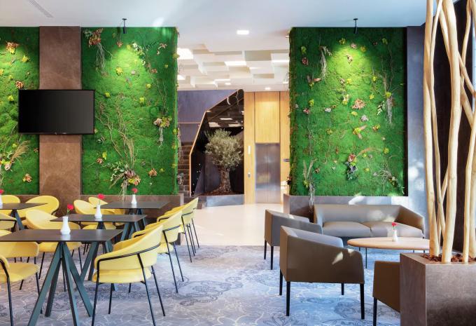 Hilton Garden Inn Tirana - Lobby